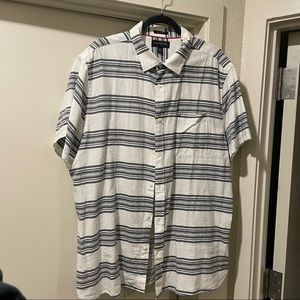 Banana Republic Short Sleeve Button Up